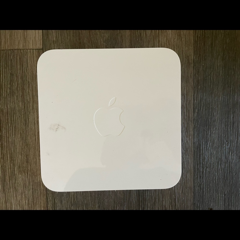 Apple A1143 Airport Extreme Wireless Router Base Station